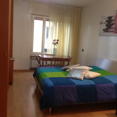 Apartment House Eden